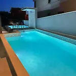 Melassy Penthouse Apartment *