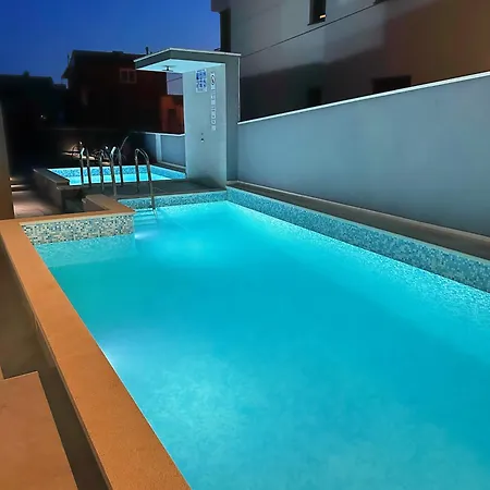 Melassy Penthouse Lejlighed *