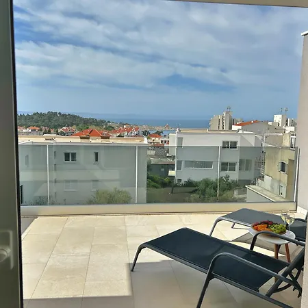 Melassy Penthouse *
